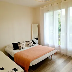 studio-centre-ville-au-calme.midi-pyreneeshotels.com/